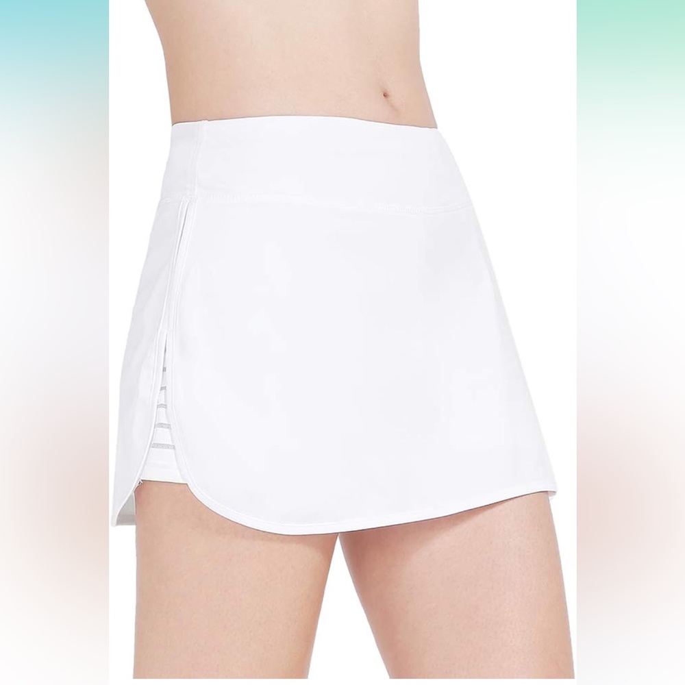 White Athletic Skirt / Skort